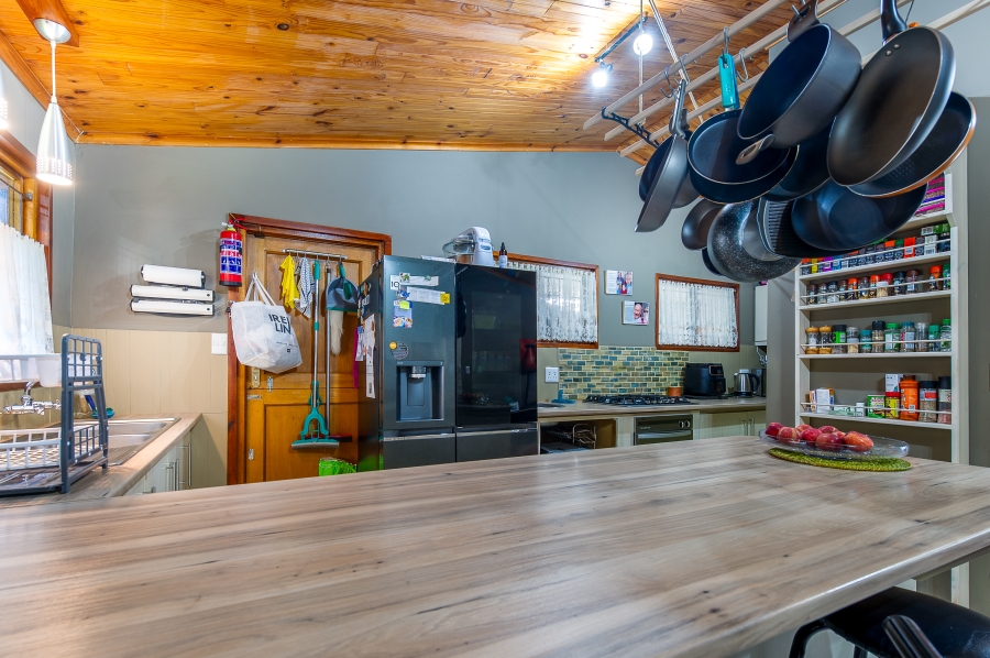 3 Bedroom Property for Sale in Sedgefield Central Western Cape